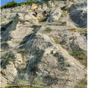 Bonifica delle pareti rocciose nella località Rocca di Roffeno - Monte Rocca