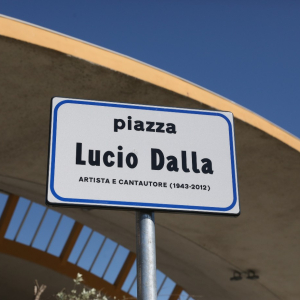 Piazza Lucio Dalla